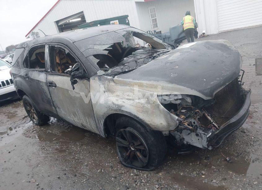 2017 Chevrolet Equinox LS (VIN 2GNALBEK4H1575520) main photo