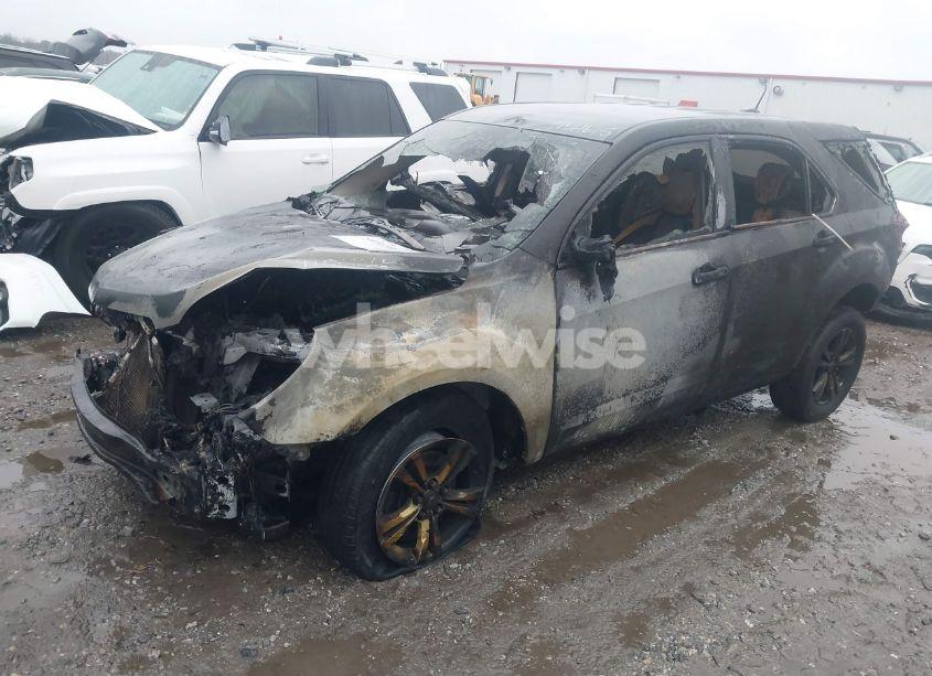 Photo 2 of 2017 Chevrolet Equinox LS (VIN 2GNALBEK4H1575520)