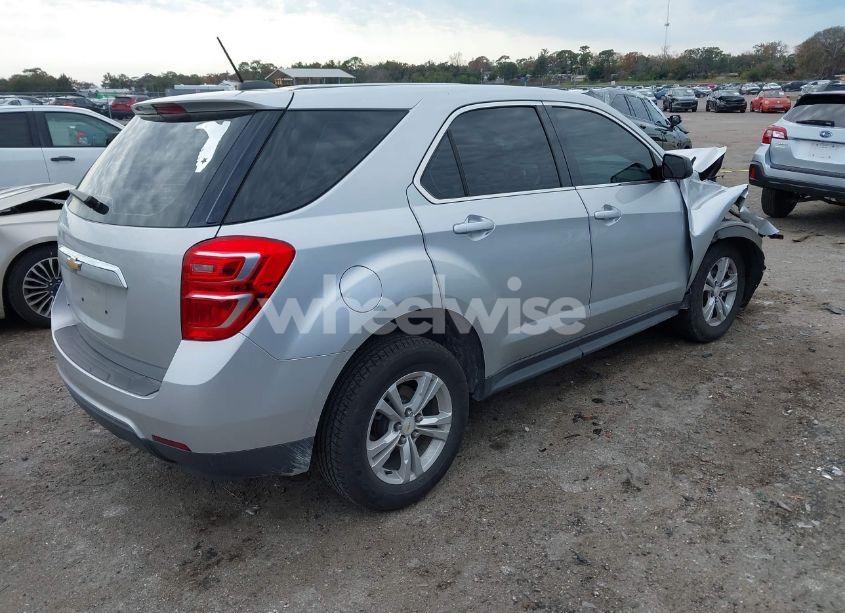 Photo 4 of 2017 Chevrolet Equinox LS (VIN 2GNALBEK4H1614638)