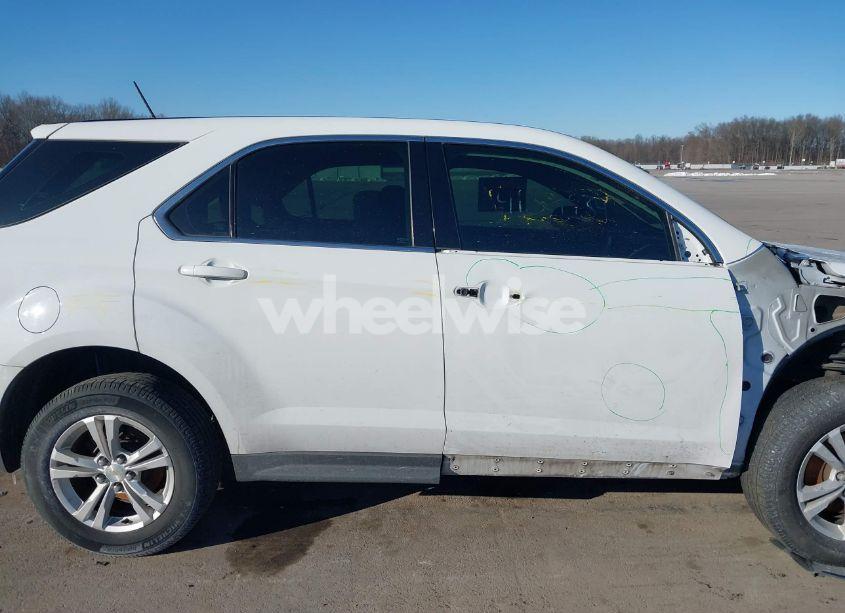 Photo 14 of 2017 Chevrolet Equinox LS (VIN 2GNALBEK4H6101554)