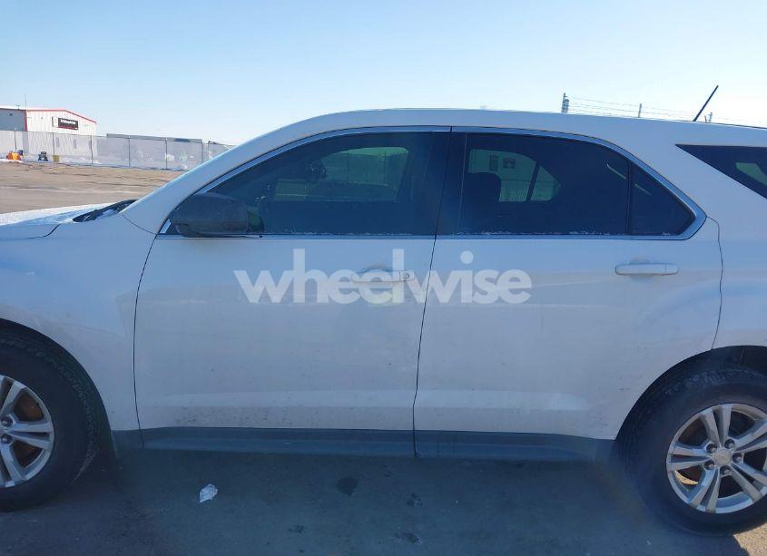 Photo 15 of 2017 Chevrolet Equinox LS (VIN 2GNALBEK4H6101554)