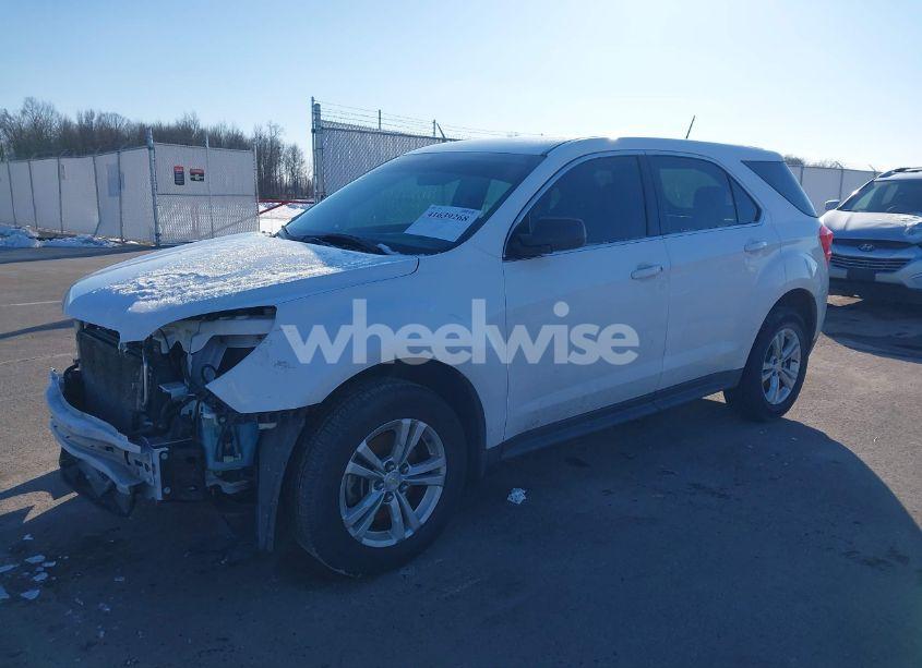 Photo 2 of 2017 Chevrolet Equinox LS (VIN 2GNALBEK4H6101554)