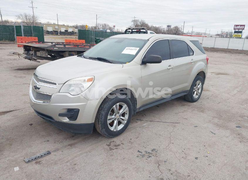 Photo 2 of 2013 Chevrolet Equinox LS (VIN 2GNALBEK5D6181599)