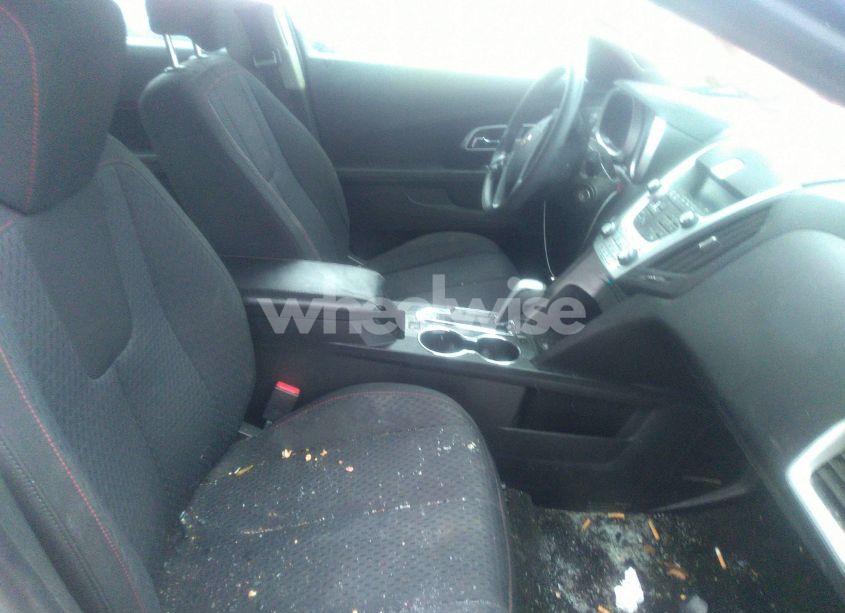 Photo 5 of 2013 Chevrolet Equinox LS (VIN 2GNALBEK5D6412680)