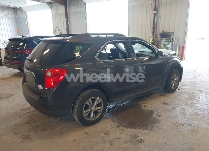 Photo 4 of 2015 Chevrolet Equinox 1LT (VIN 2GNALBEK5F6392370)