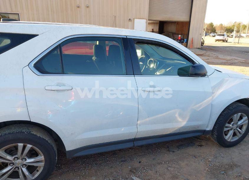Photo 13 of 2016 Chevrolet Equinox L (VIN 2GNALBEK5G1121887)