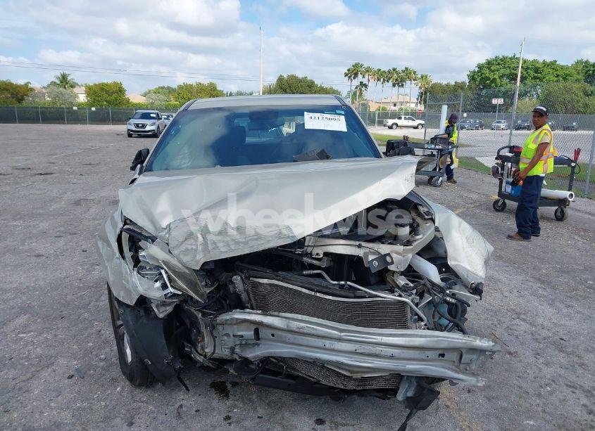 Photo 11 of 2016 Chevrolet Equinox LS (VIN 2GNALBEK5G1151388)