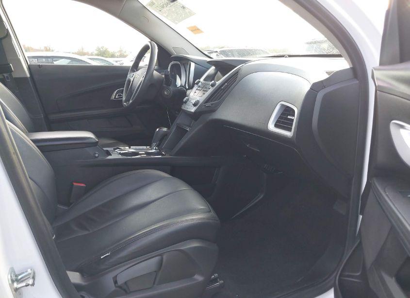 Photo 5 of 2017 Chevrolet Equinox LS (VIN 2GNALBEK5H1569998)