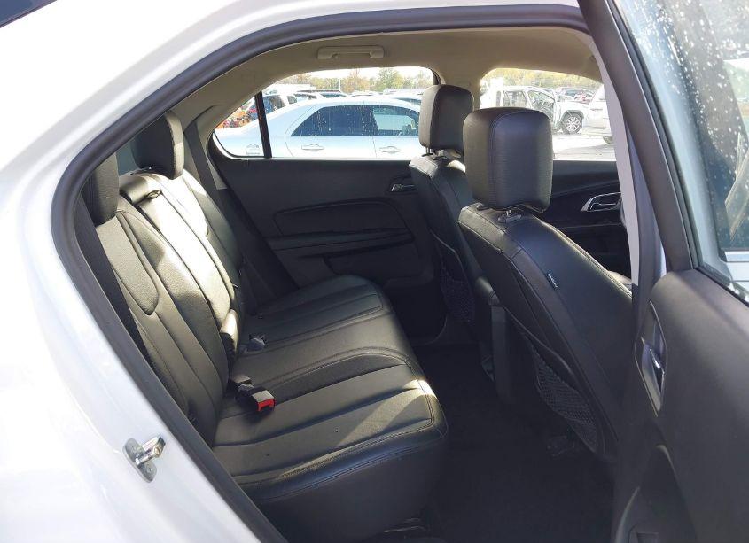 Photo 8 of 2017 Chevrolet Equinox LS (VIN 2GNALBEK5H1569998)