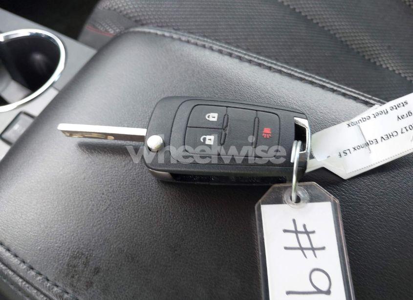 Photo 11 of 2017 Chevrolet Equinox LS (VIN 2GNALBEK5H1572139)