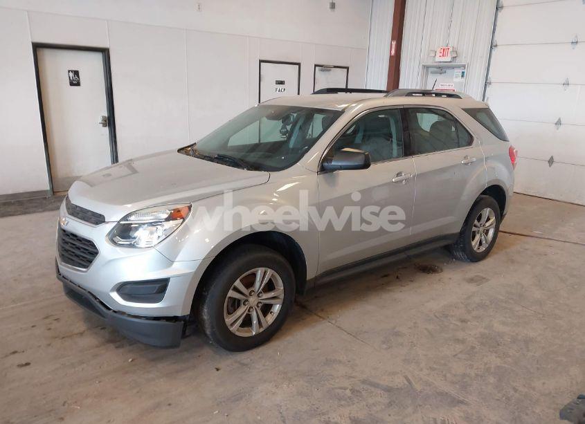Photo 2 of 2017 Chevrolet Equinox LS (VIN 2GNALBEK5H1596523)
