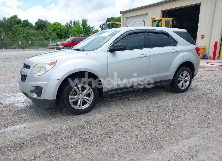 Photo 2 of 2012 Chevrolet Equinox LS (VIN 2GNALBEK6C6316555)