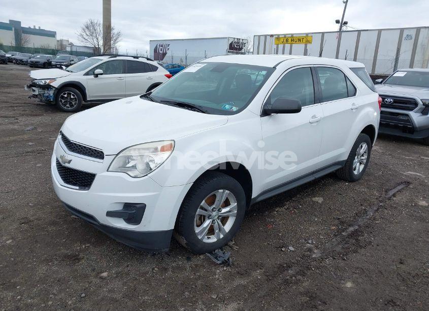 Photo 2 of 2012 Chevrolet Equinox LS (VIN 2GNALBEK6C6345425)