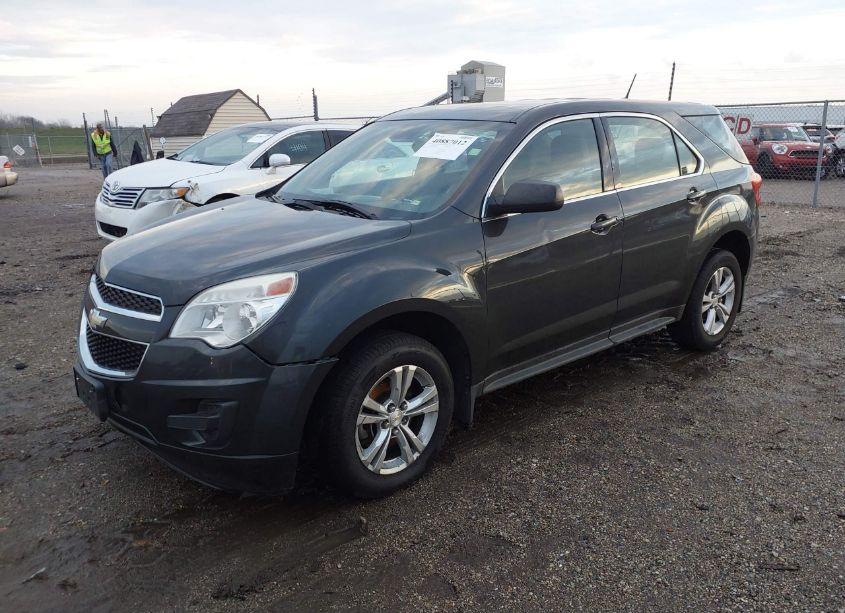 Photo 2 of 2013 Chevrolet Equinox LS (VIN 2GNALBEK6D6293151)