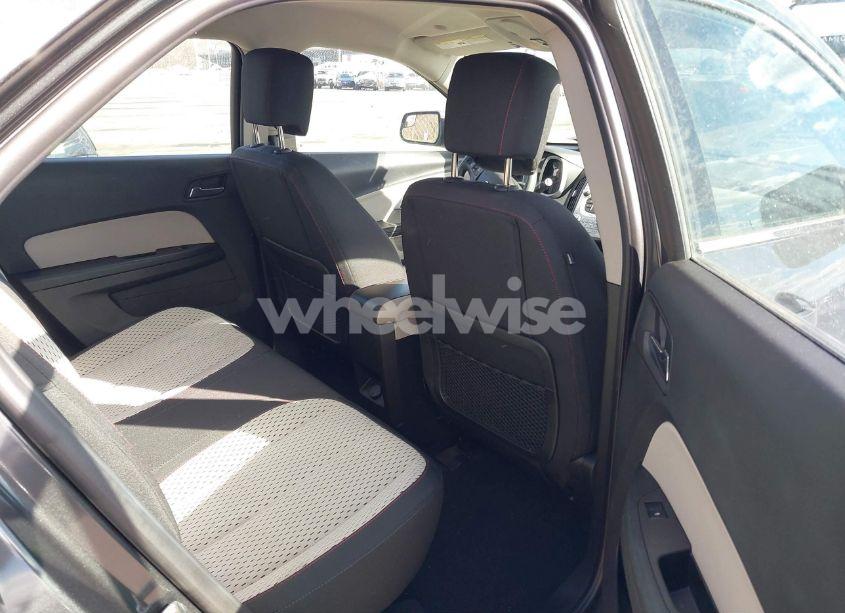 Photo 8 of 2013 Chevrolet Equinox LS (VIN 2GNALBEK6D6318713)