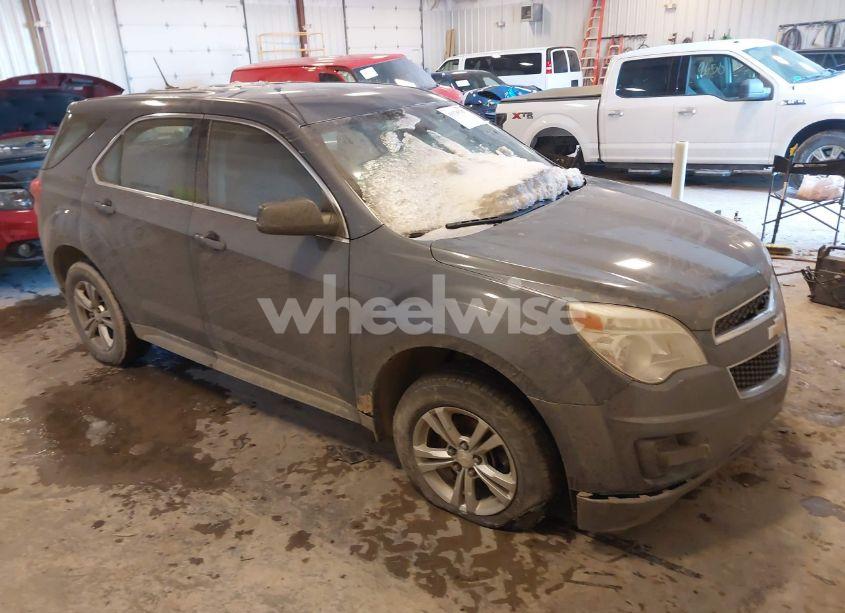 2013 Chevrolet Equinox LS (VIN 2GNALBEK6D6358144) main photo