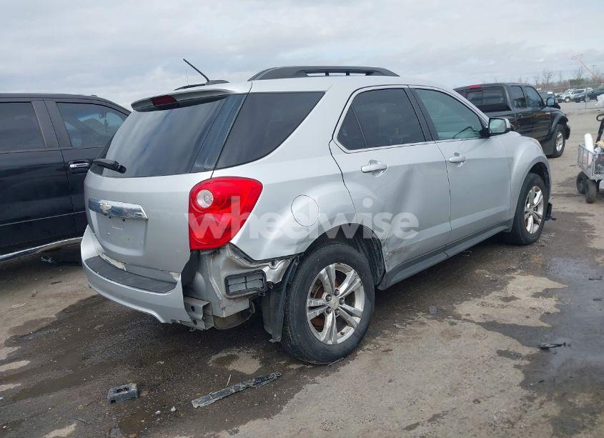 Photo 4 of 2015 Chevrolet Equinox 1LT (VIN 2GNALBEK6F6127635)