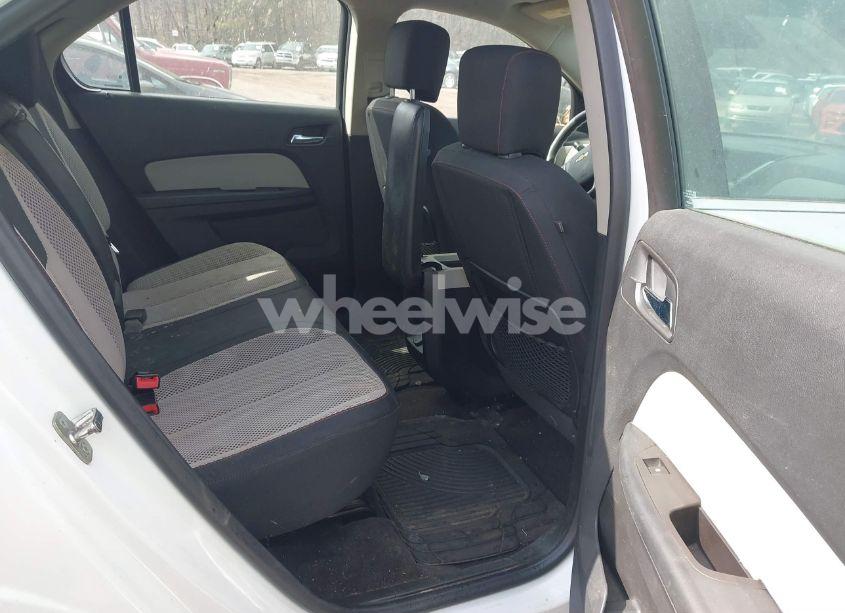 Photo 8 of 2016 Chevrolet Equinox LS (VIN 2GNALBEK6G1109053)