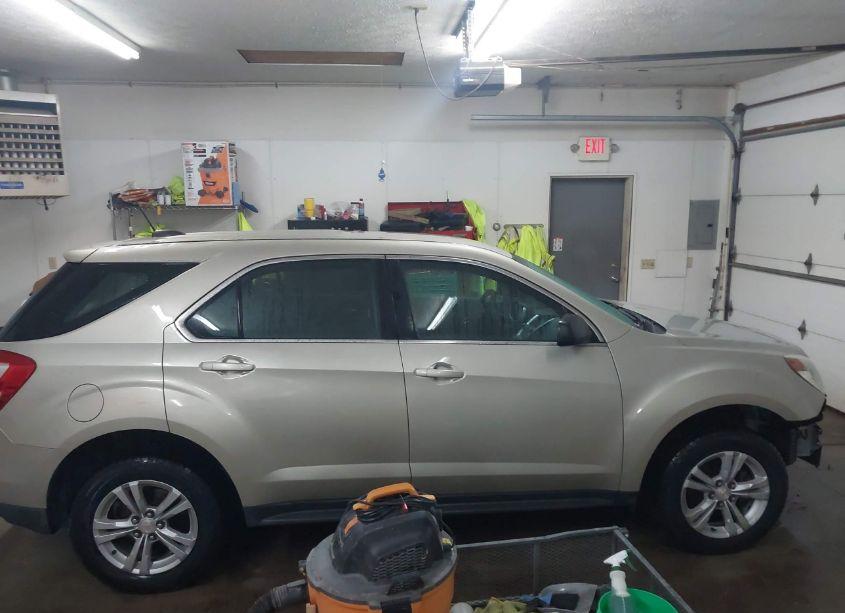 Photo 14 of 2016 Chevrolet Equinox LS (VIN 2GNALBEK6G1117668)