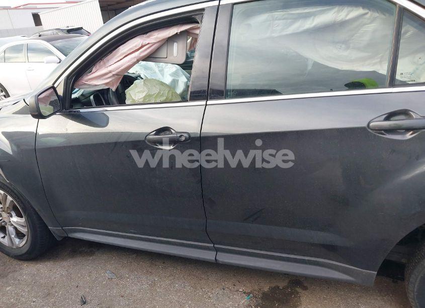 Photo 13 of 2017 Chevrolet Equinox LS (VIN 2GNALBEK6H1528392)