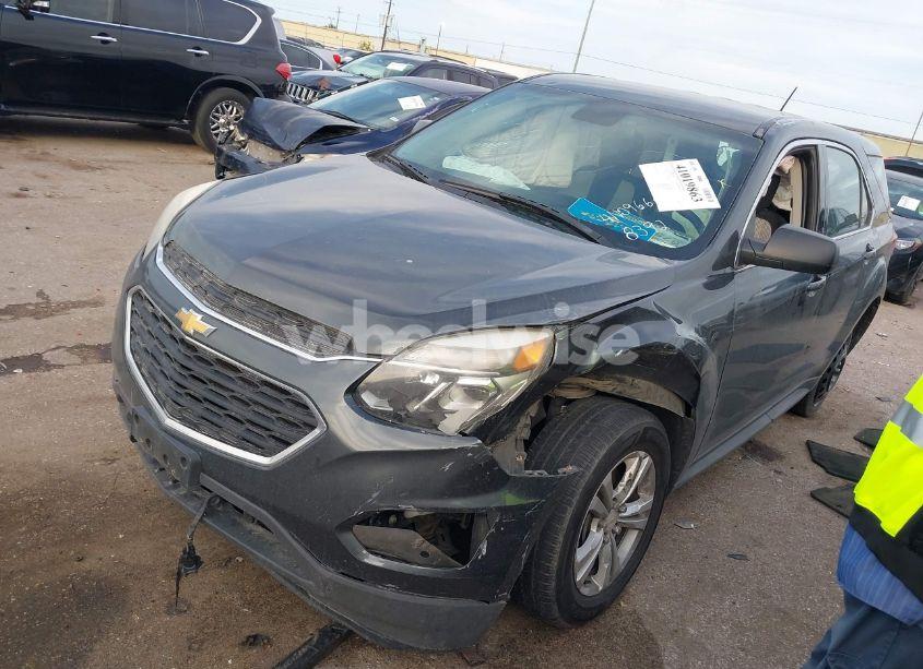 Photo 2 of 2017 Chevrolet Equinox LS (VIN 2GNALBEK6H1528392)