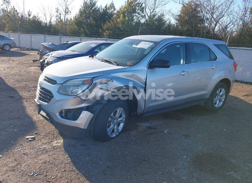 Photo 2 of 2017 Chevrolet Equinox LS (VIN 2GNALBEK6H1546696)