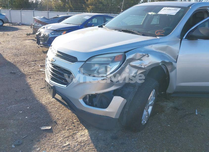 Photo 6 of 2017 Chevrolet Equinox LS (VIN 2GNALBEK6H1546696)