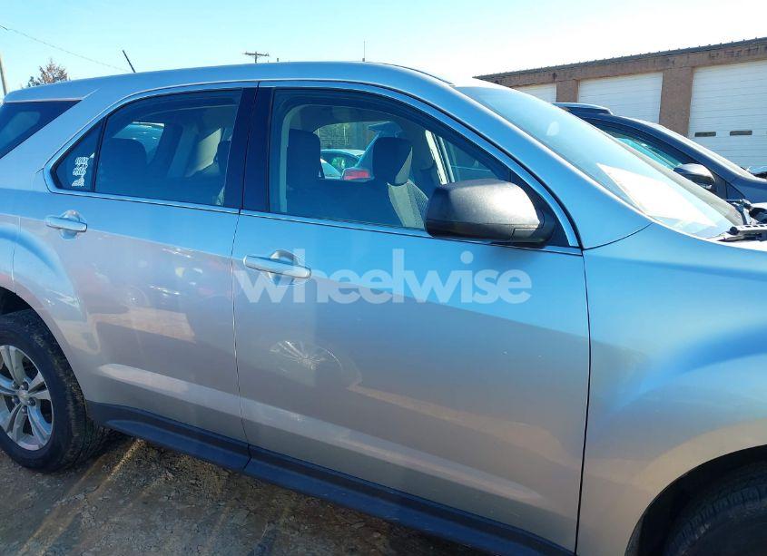 Photo 13 of 2017 Chevrolet Equinox LS (VIN 2GNALBEK6H1547752)