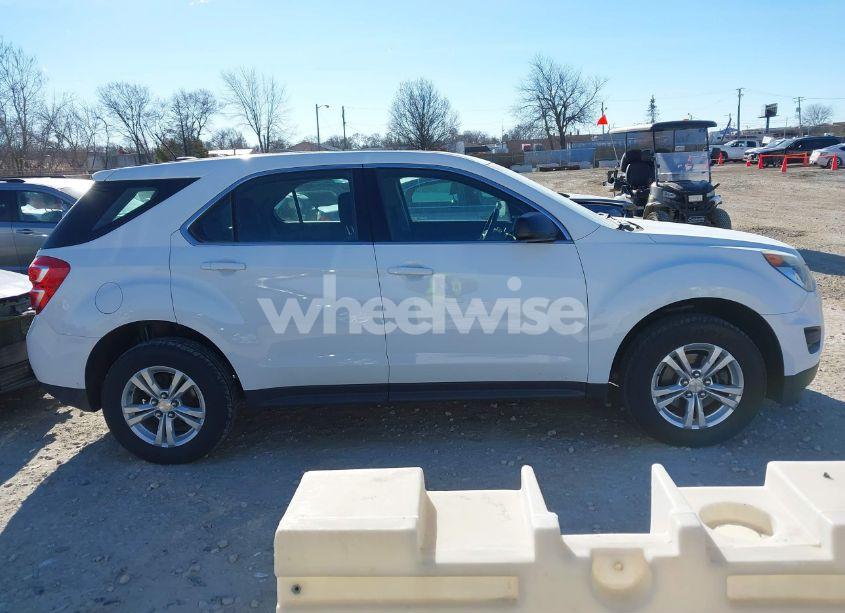 Photo 13 of 2017 Chevrolet Equinox LS (VIN 2GNALBEK6H1547993)