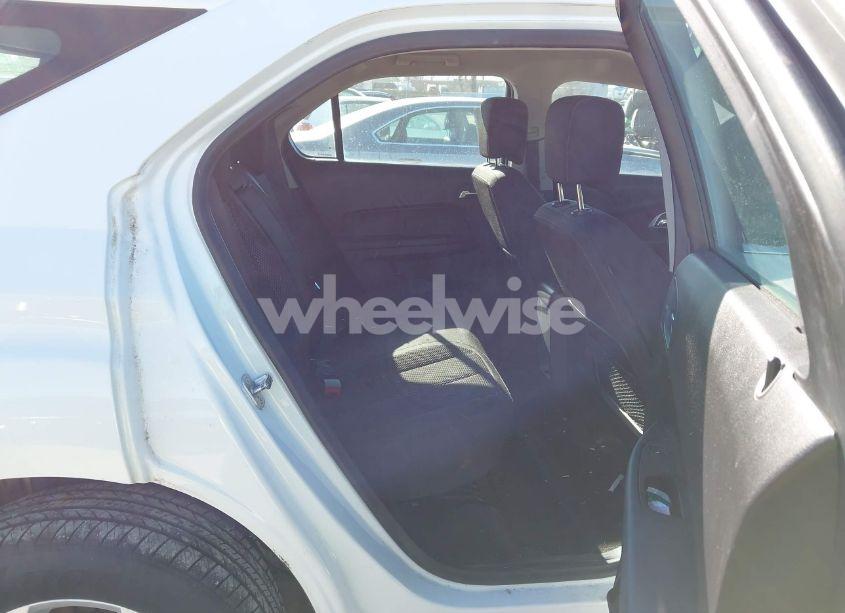 Photo 8 of 2017 Chevrolet Equinox LS (VIN 2GNALBEK6H1547993)