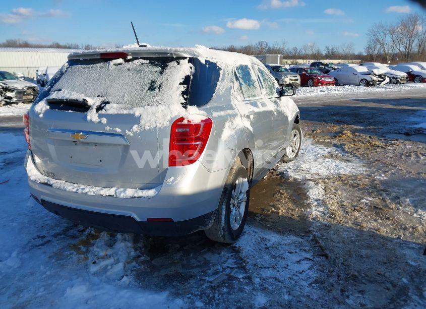 Photo 4 of 2017 Chevrolet Equinox LS (VIN 2GNALBEK6H1565894)
