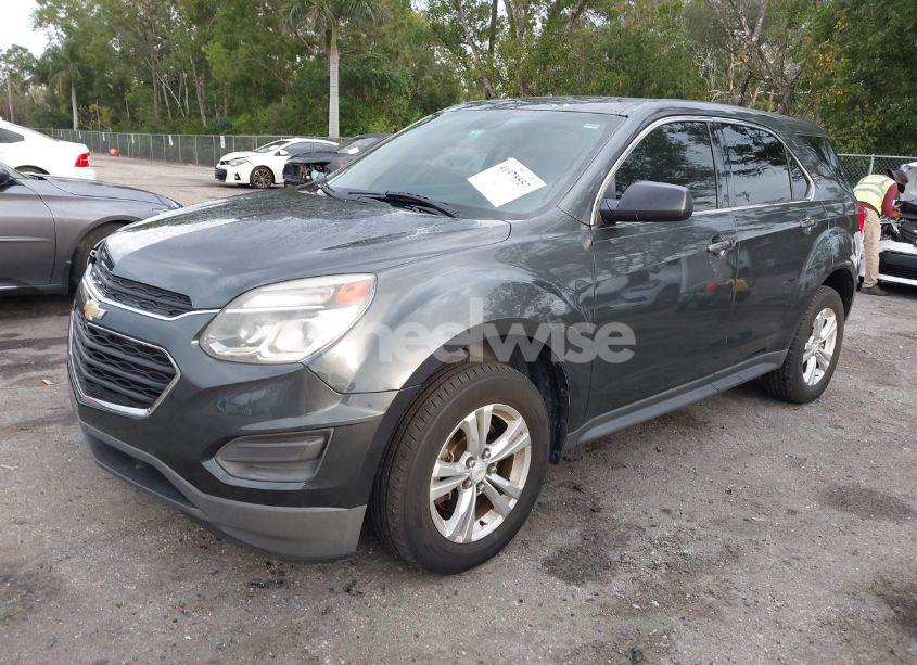 Photo 2 of 2017 Chevrolet Equinox LS (VIN 2GNALBEK6H1582971)