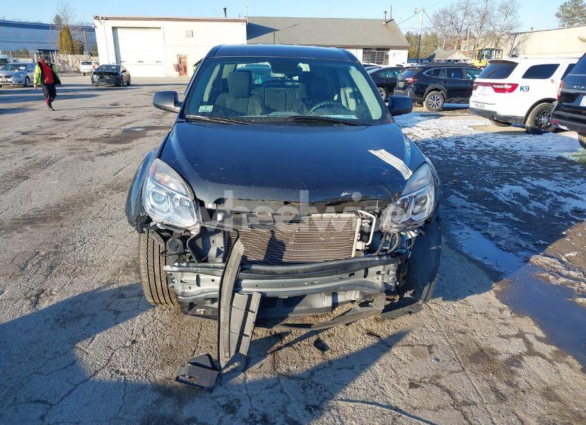 Photo 6 of 2017 Chevrolet Equinox LS (VIN 2GNALBEK6H1597325)
