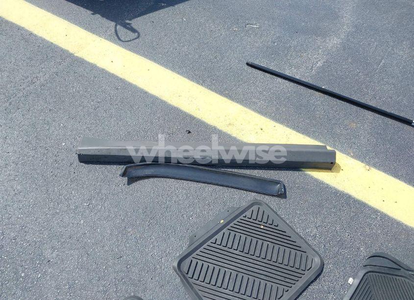 Photo 12 of 2013 Chevrolet Equinox LS (VIN 2GNALBEK7D6201478)