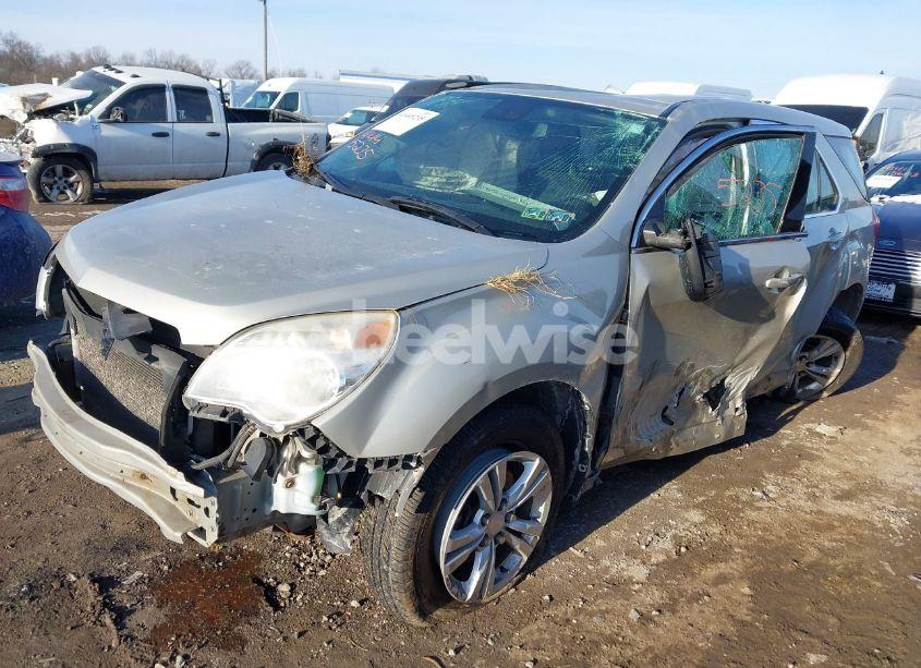 Photo 2 of 2013 Chevrolet Equinox LS (VIN 2GNALBEK7D6332099)