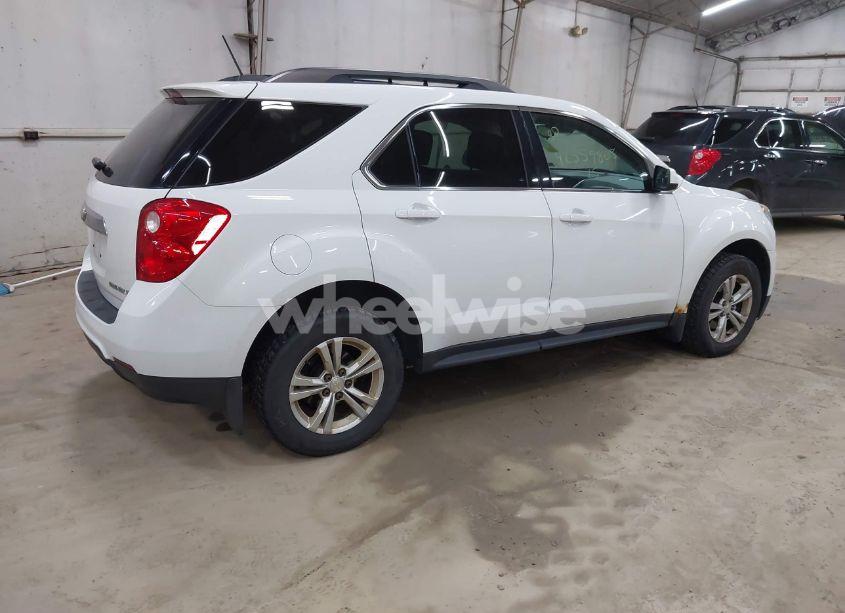 Photo 4 of 2015 Chevrolet Equinox 1LT (VIN 2GNALBEK7F1161421)