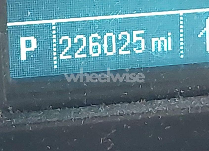 Photo 16 of 2015 Chevrolet Equinox 1LT (VIN 2GNALBEK7F6233883)