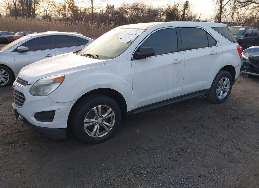 Photo 2 of 2016 Chevrolet Equinox LS (VIN 2GNALBEK7G1118375)