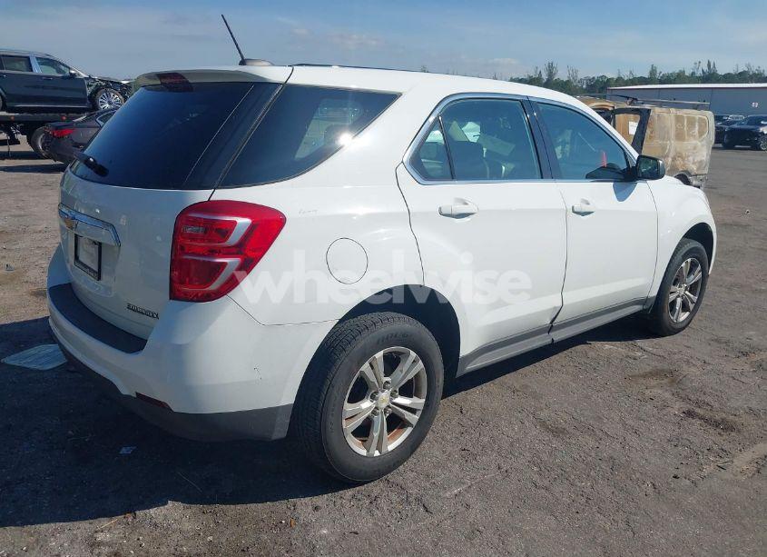 Photo 4 of 2016 Chevrolet Equinox LS (VIN 2GNALBEK7G1138237)
