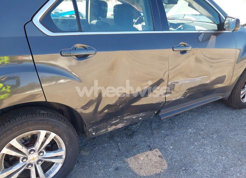 Photo 6 of 2017 Chevrolet Equinox LS (VIN 2GNALBEK7H1514517)