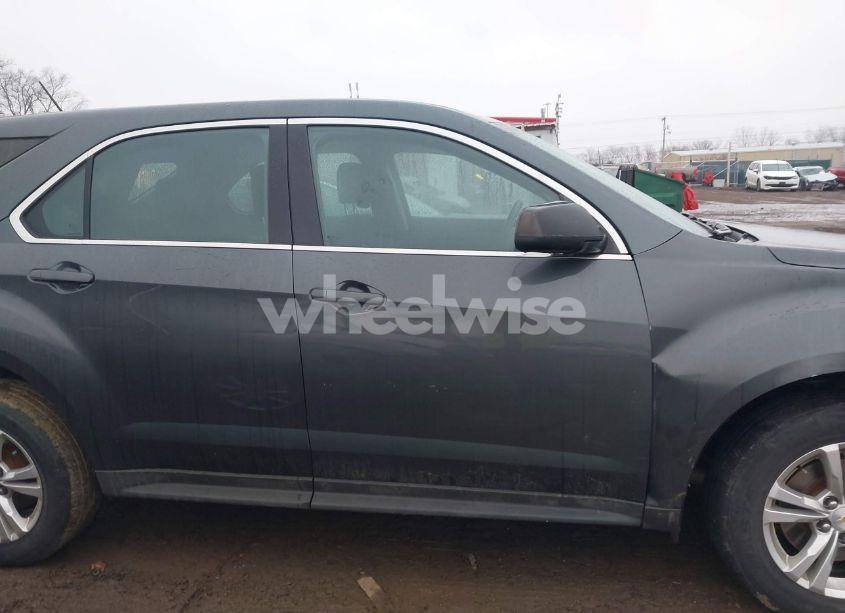 Photo 13 of 2017 Chevrolet Equinox LS (VIN 2GNALBEK7H1569940)