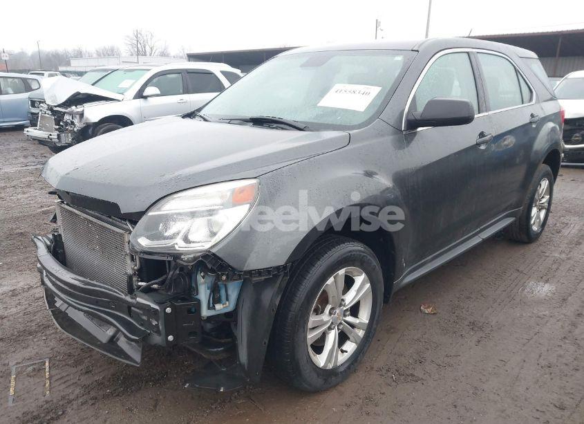 Photo 2 of 2017 Chevrolet Equinox LS (VIN 2GNALBEK7H1569940)