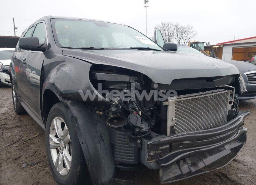 Photo 6 of 2017 Chevrolet Equinox LS (VIN 2GNALBEK7H1569940)