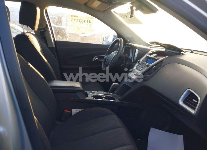 Photo 5 of 2012 Chevrolet Equinox LS (VIN 2GNALBEK8C1135003)