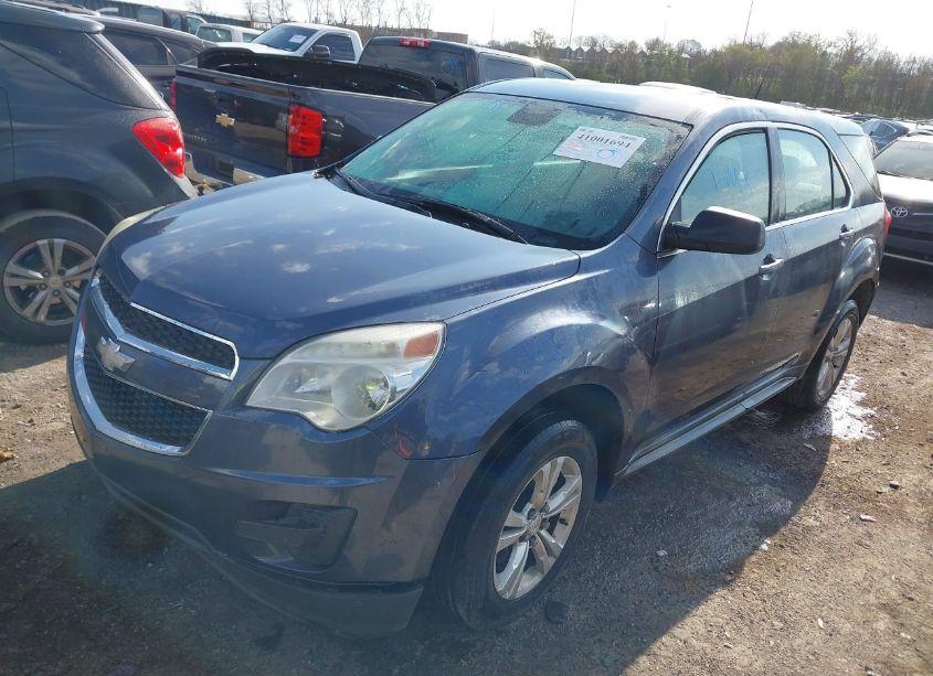 Photo 2 of 2013 Chevrolet Equinox LS (VIN 2GNALBEK8D6131179)