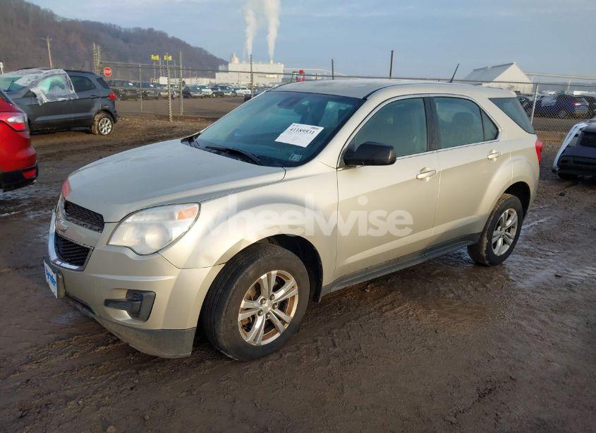 Photo 2 of 2013 Chevrolet Equinox LS (VIN 2GNALBEK8D6365662)