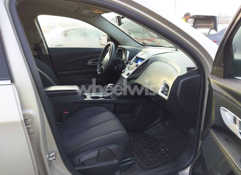 Photo 5 of 2013 Chevrolet Equinox LS (VIN 2GNALBEK8D6365662)