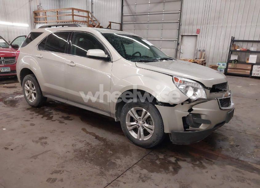 2015 Chevrolet Equinox 1LT (VIN 2GNALBEK8F6104325) main photo