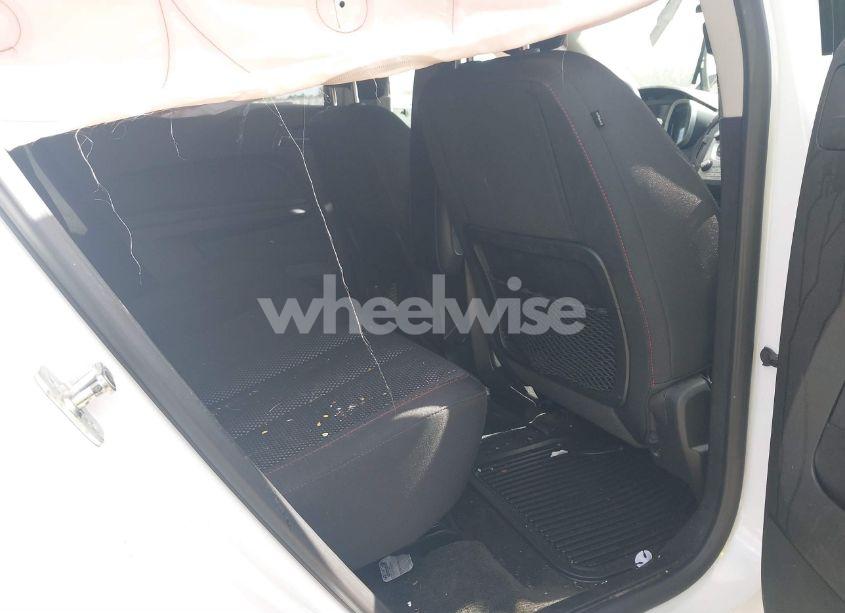 Photo 8 of 2015 Chevrolet Equinox 1LT (VIN 2GNALBEK8F6133226)