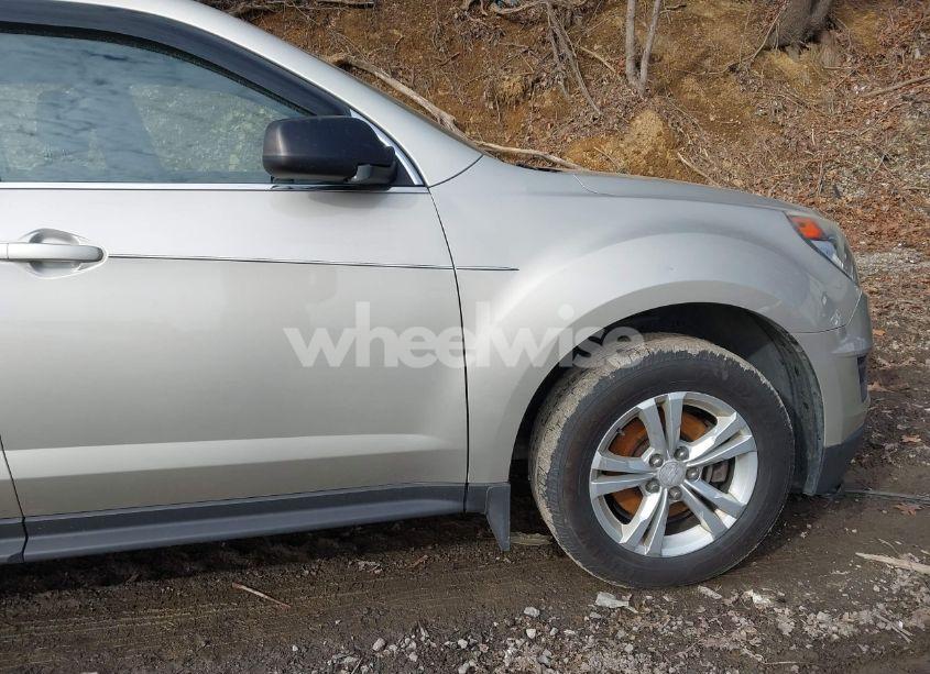 Photo 12 of 2016 Chevrolet Equinox LS (VIN 2GNALBEK8G1127098)